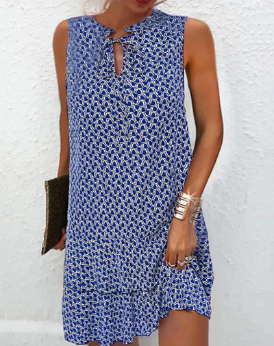 Ingrida | Ermeløs Kjole Med Bohemsk Print