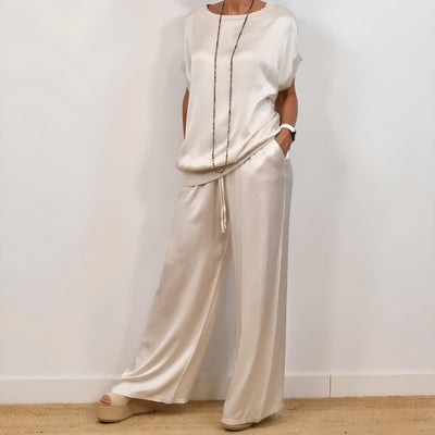 Helle | Elegant sett i mykt satenglook